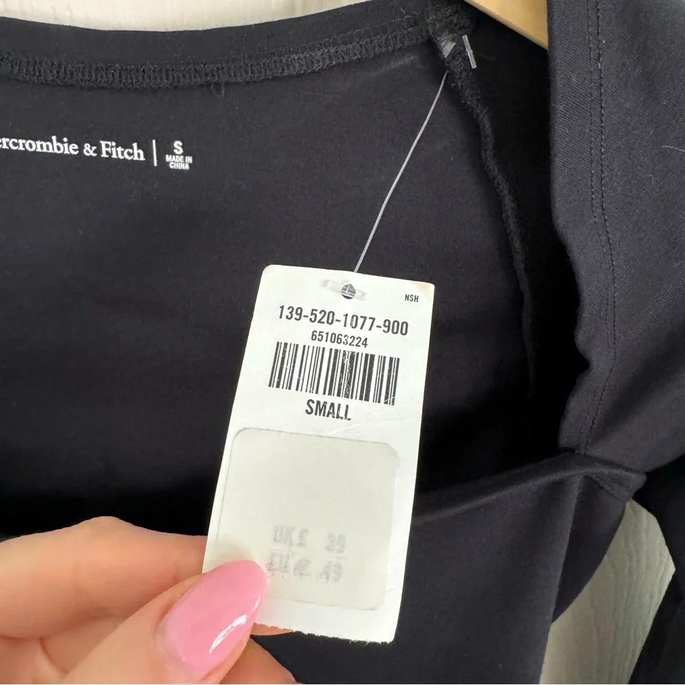 NWT Abercrombie & Fitch Black Long Sleeve Bodysuit_4